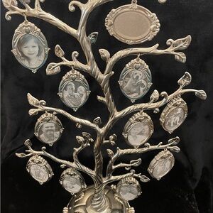 Things Remembered Family Tree Photos